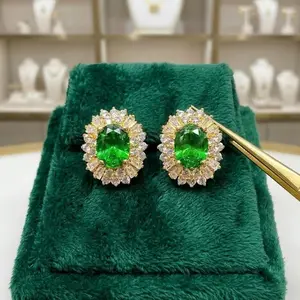 1 Pair Simulated Oval Cut 1.50Ct Emerald & Diamond Rhinestone Decorated Stud Earrings for Women, 14k Yellow Gold Plated Classic Luxury Earrings, Gorgeous Wedding Anniversary Party Jewelry Gift