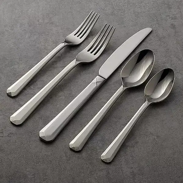 Oneida Chroma 65-Piece Flatware Set – Elegant Design, Complete Service for 12