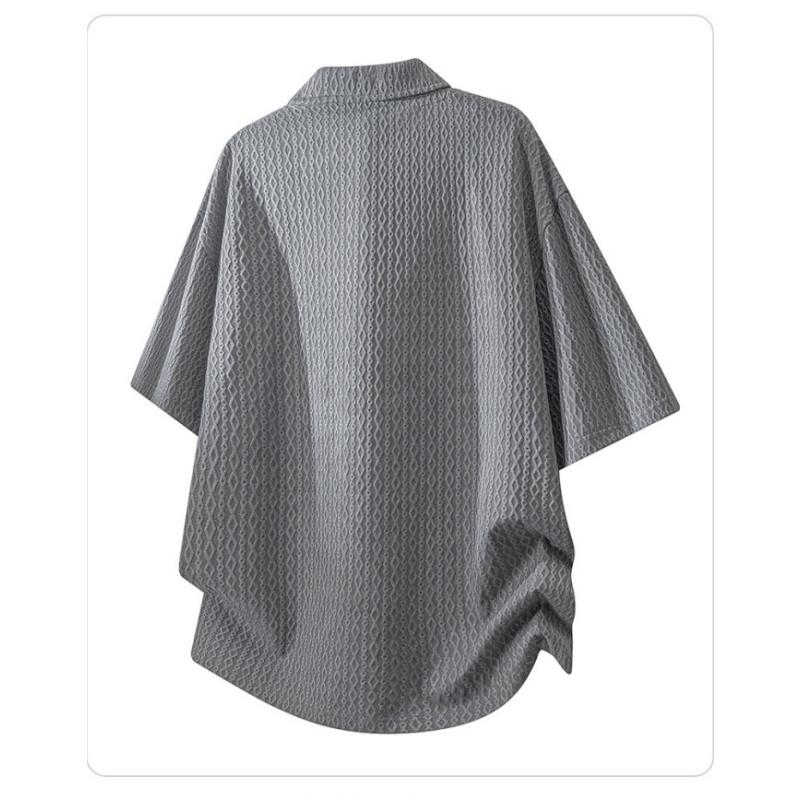 Men’s solid-color polo shirt with a turn-down collar and V-neck, faux two-piece design; diamond jacquard texture fashion casual sports T-shirt—simple, versatile, comfortable, and breathable; suitable for work commutes, outdoor activities, and everyday hom