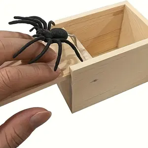 1pc Spider Box Prank Gift, Realistic Spider Inside, Perfect Halloween Decoration, Graduation Party Fun, Theme Party Unique Decor