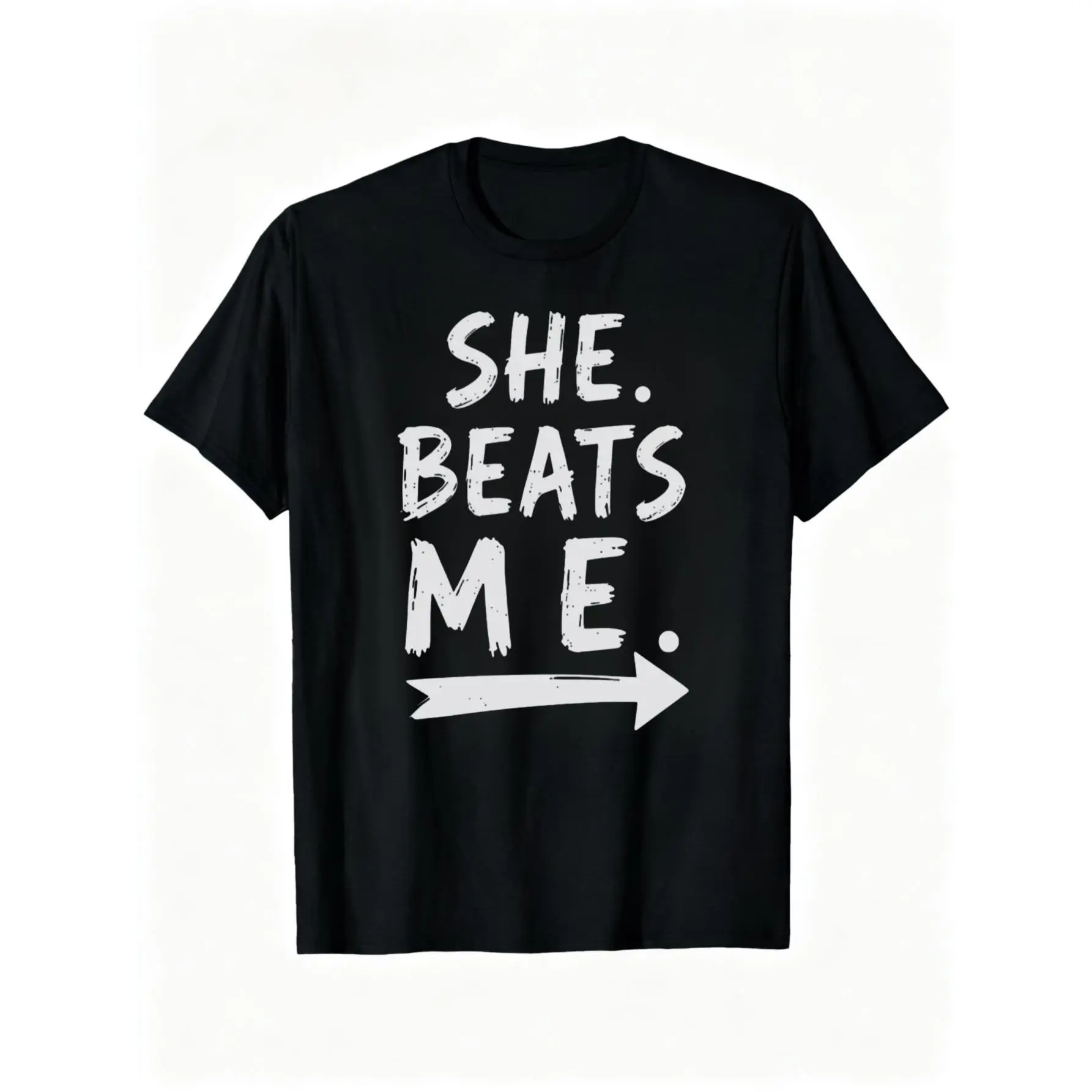 Casual Summer T-Shirt for Larger Men Featuring a Humorous 'She Beat Me' Arrow Graphic, Perfect for Everyday Wear, Plus Size