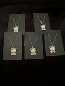 Queen Hello Kitty Necklace 👑