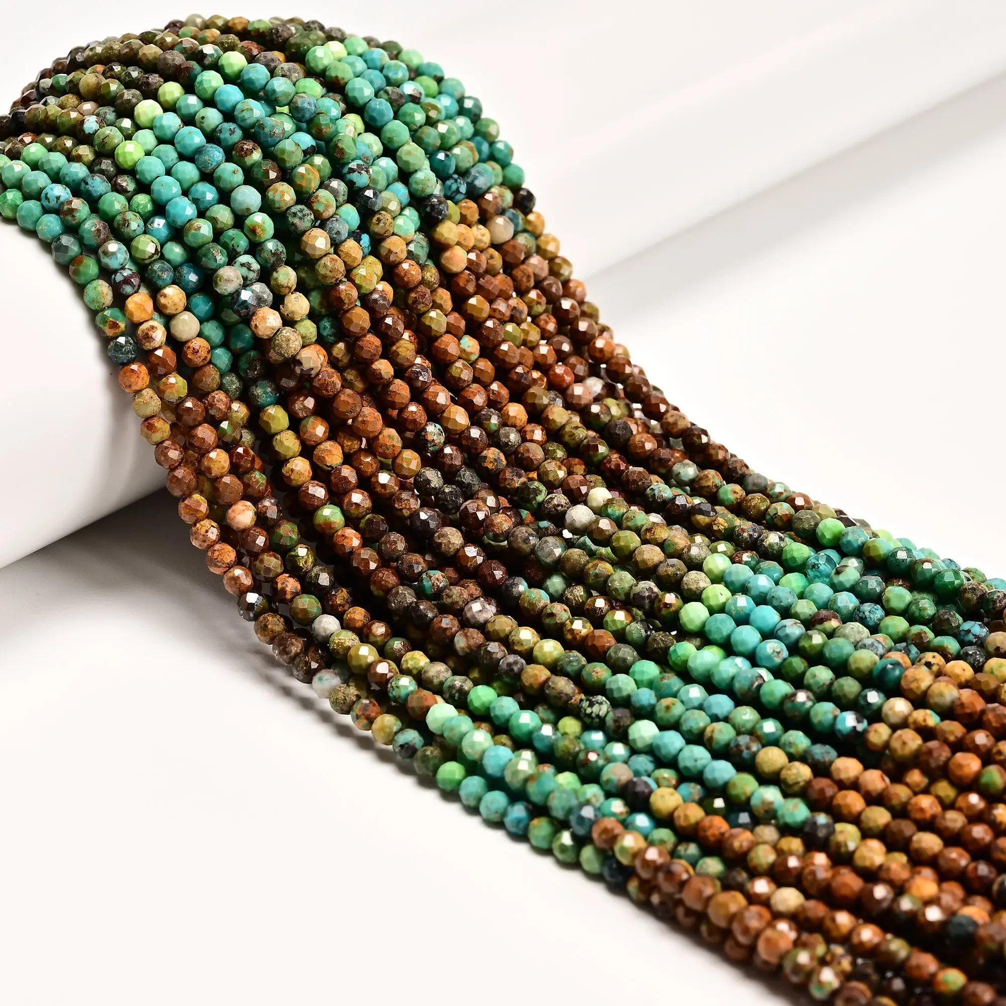 Natural Gradient Turquoise Faceted Round Beads Size 3.5mm 15.5" Strand