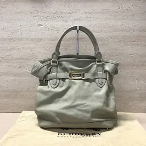Pre-owned BURBERRY Leather Shoulder Bags 7.8'' R1999 Shoulder Bag C1857783572 0404 T1 Chloe