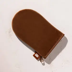 3VERYBODY Contoured Self Tanning Mitt – Streak-Free, Reusable Glove for Face & Body – Custom Fit for Precise, Even Tan – Washable, Double-Sided Velvet