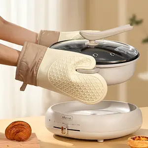 Oven Mitts, Soft Silicone Oven Mitt, Heat Resistant Featuring Non-Slip Cooking Mittens Perfect for BBQ, Baking and Kitchen bakeware sets Silicone Oven Mitts Nonslip Grip Microwave Safe Mitts for Safe Cooking