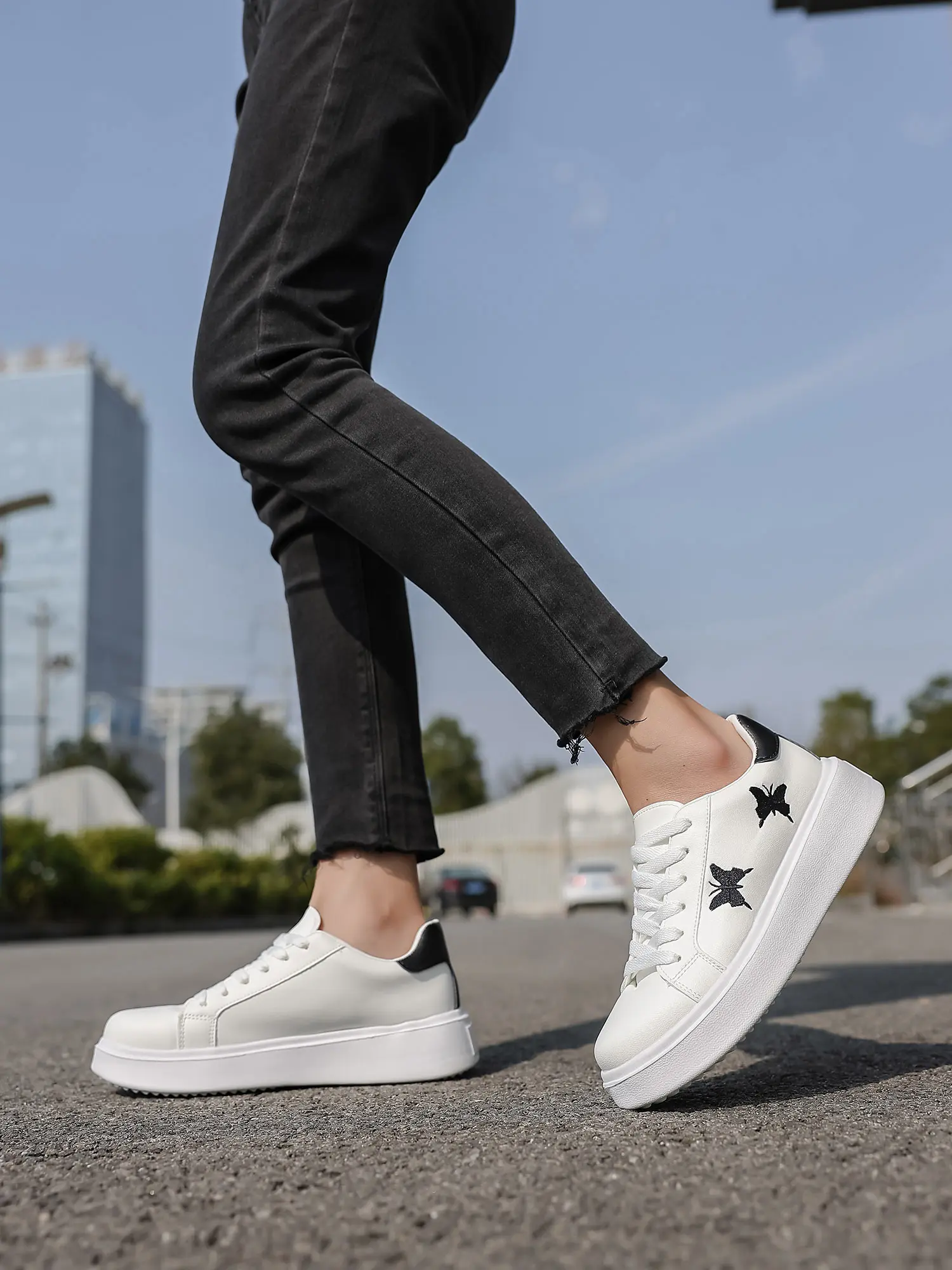 Men's Skate Style Sneakers, Color Block Low Top PU Upper Casual Trainers with Laces for All Seasons Everyday Wear, Casual Athletic