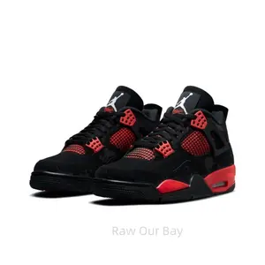 Retro college-style black sneakers: stylish, comfortable, slip-resistant, and durable
