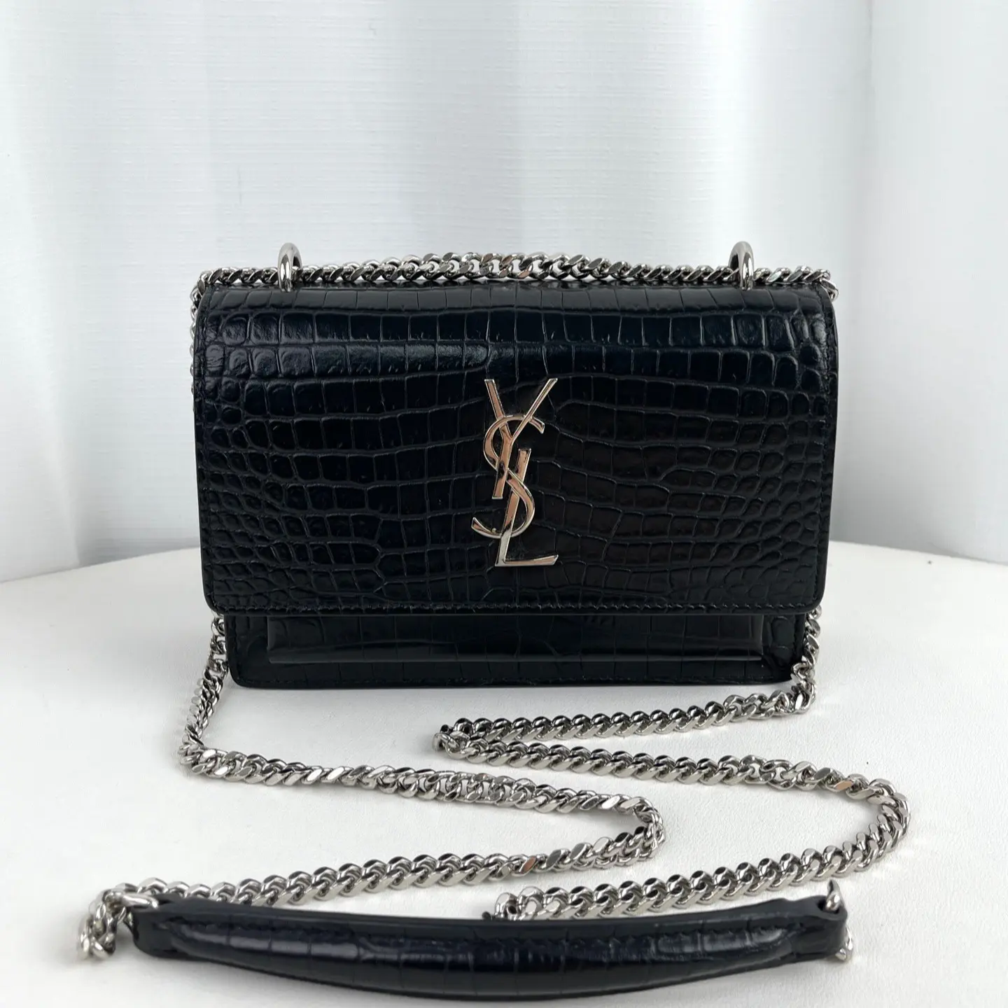 Pre-owned Yves Saint Laurent leather Crossbody bags Saint Laurent YSL Monogram Kate Bag in Crocodile Embossed Leather