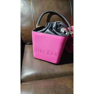 5.15.26 Purse Box mini bag square