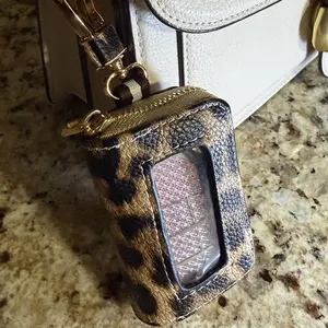 Leopard Print Ultra-Fine Soft PU Leather Car Key Holder Case-Universal Zipper Key Organizer with Window, Keychain Wallet Anti-Loss Car Key Protector cover Leather Car Key Case Interior Car Accessories
