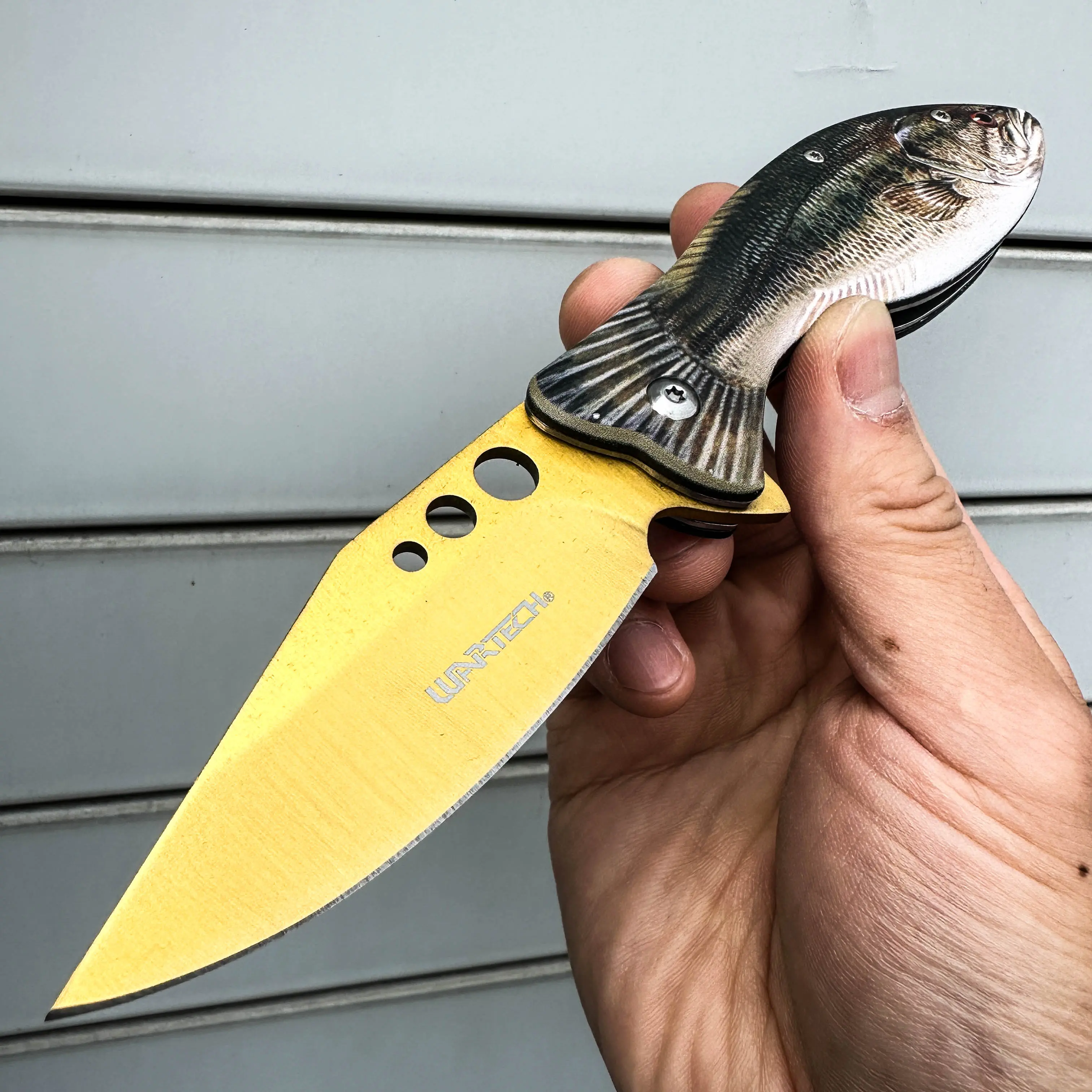 7.75" Fishing Gear Knife Largemouth Bass Fish Handle Drop Point Modern Design EDC Folding Pocket Knife for Men and Women, Lightweight Knife, Sharp Stainless Steel Blade Outdoor Tool