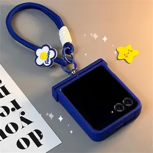Korean Cute Klein Blue Portable Flower Rope Case For Samsung Galaxy ZFlip7 Flip6 Flip5 4 3 Flip7 Razr 70 60 50 Ultra Hard Cover