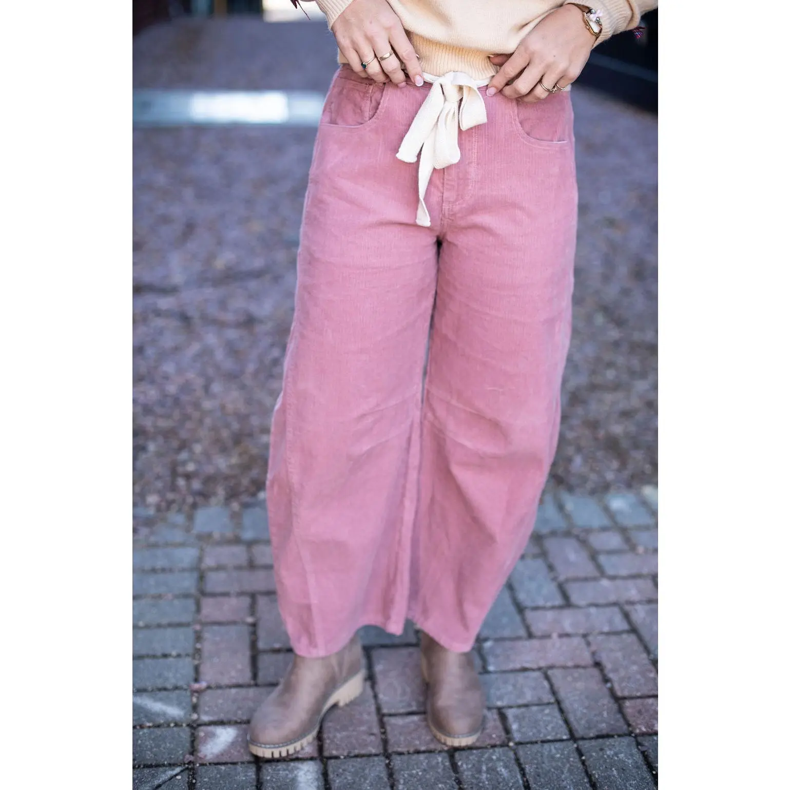 Mauve Corduroy Barrel Jeans