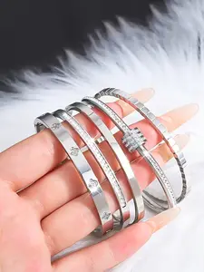 5-piece set of fashionable, luxurious and elegant 304 stainless steel bracelet combination, unique and exquisite bracelet, essential for fashion enthusiasts! Suitable for daily vacation and holiday wear Stackable Bracelets