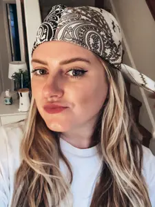 Black and Tan Head Scarf