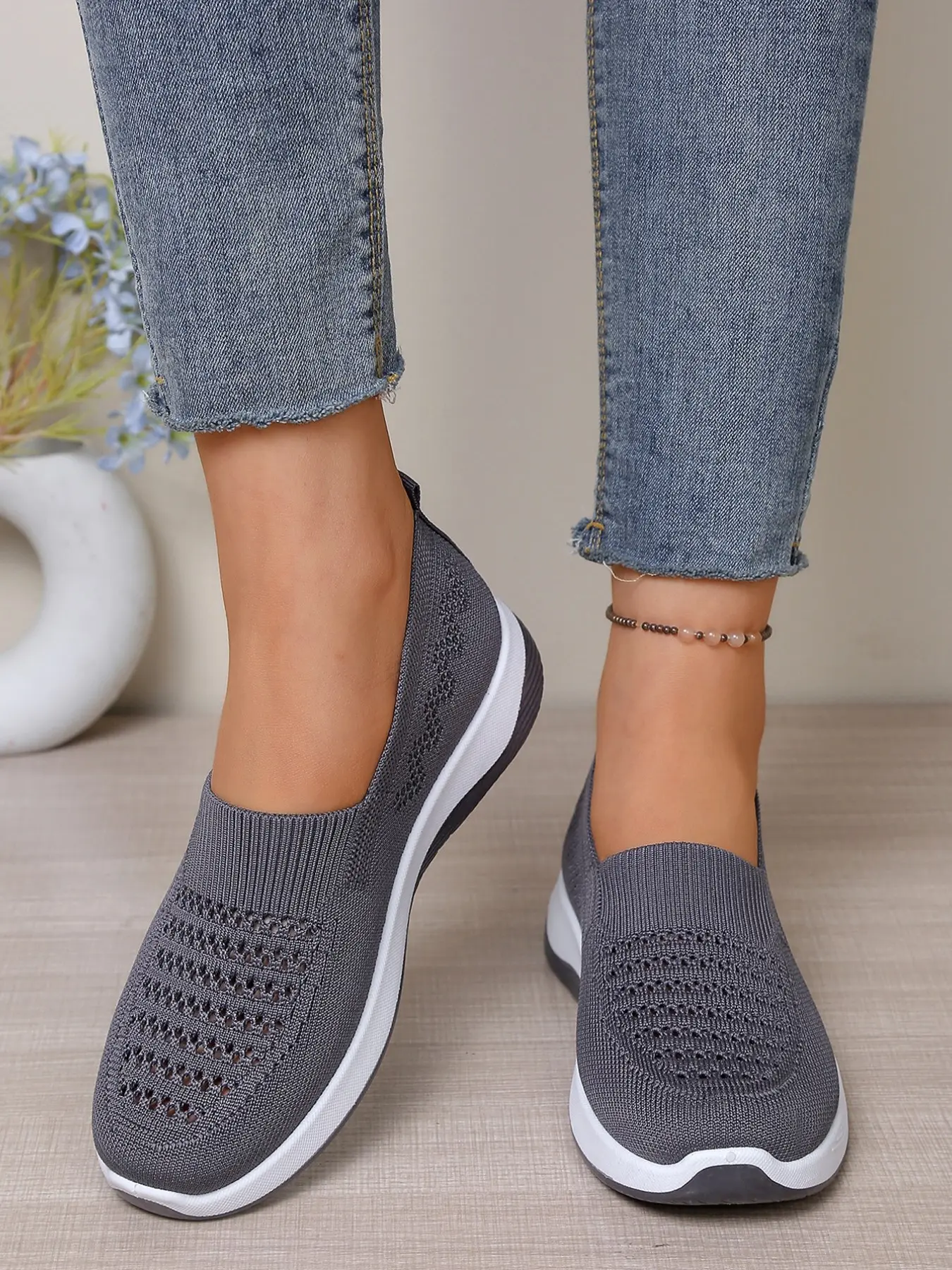 Knitted Hollow Out Breathable Sneakers, Lightweight Non-Fatigue Soft Sole Mom Shoes, Mid-Aged Walking Shoes, Slip-On Lazy Shoes