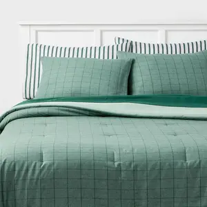 5pc Twin Comforter and Sheet Set Emerald Green - Room Essentials