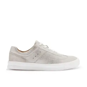 Clarks Womens Makea Court Sneakers