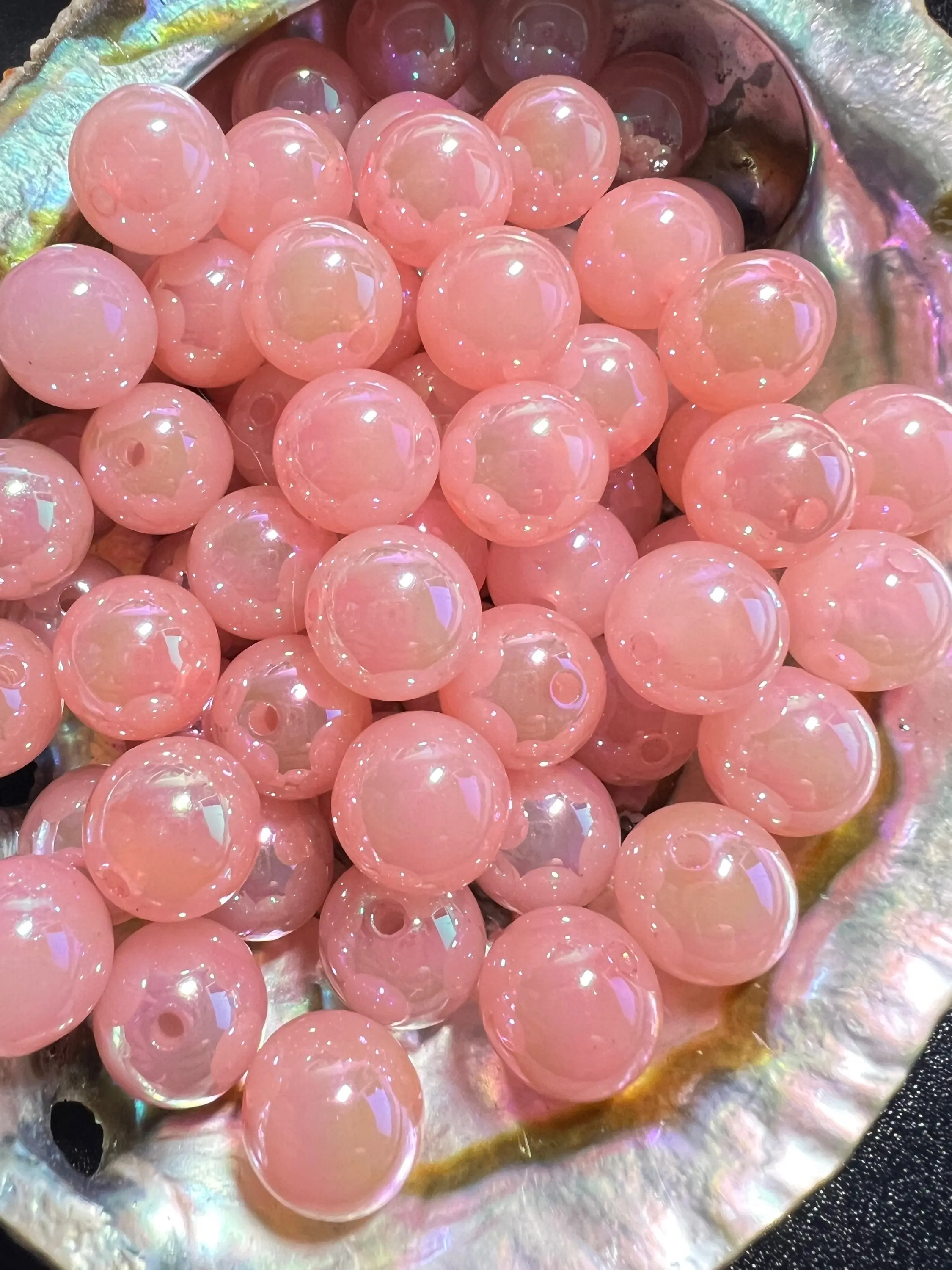 B33- (10PCS) 13mm Light Pink UVAB Iridescent Rainbow Acrylic Beads For DIY