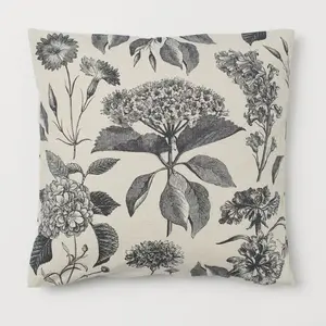 2-Pack Neutral Decorative Floral Pillow Covers, 18x18 in Light Blue Hydrangea Print, Boho Vintage Outdoor Throw Cushion Covers for Sofa, Porch, Summer Home Textile Decor