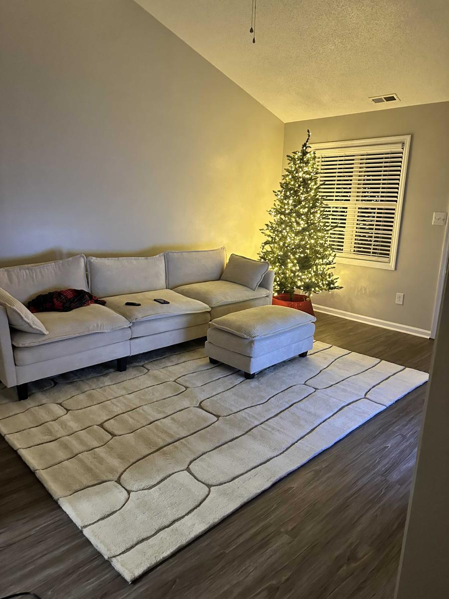 Item: Cream, Rectangle, 8' x 10'