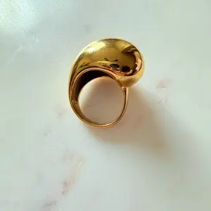 Lily Ring - Gold Color, Unique Design, Perfect for Everyday Wear, Elegant and Stylish Accessory
