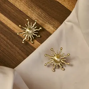 Luxury Brass Vintage Sunflower Handle, Modern Simple Cabinet Drawer Door Single Hole Pure Copper Small Pull, Decorative Hardware