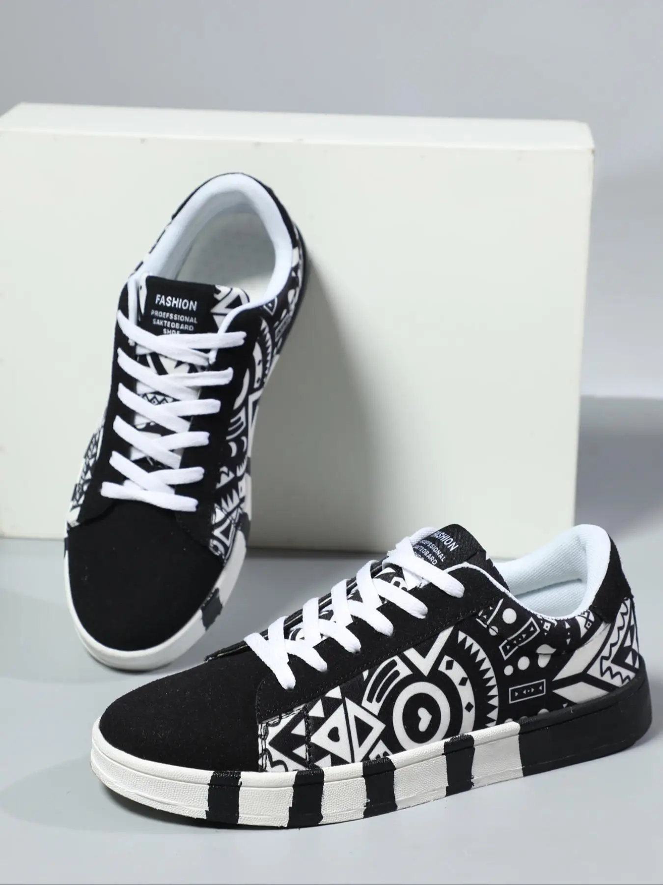 Geometric Pattern Low Top Sneakers, Casual Patchwork Design Lace Up Platform Sneakers, Platform All-match Shoes for Men for Daily Wear