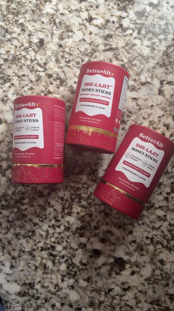 Item: 30 Strawberry Sticks