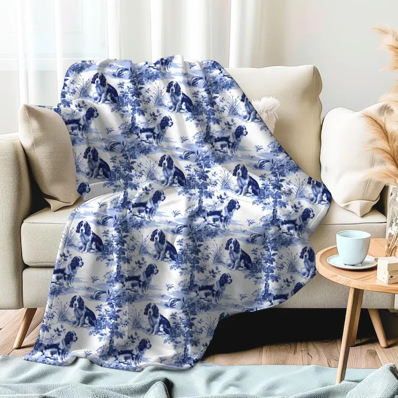 Springer Spaniel French Toile Blanket, Velveteen Blue Toile de Jouy Cozy Throw for English Springer Spaniel Lovers, Dog Plush Blanket Gifts