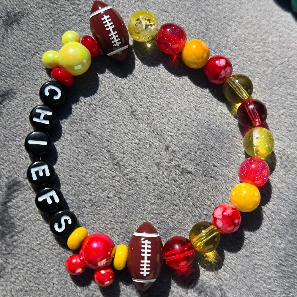 Chiefs Fan Trendy Jewelry Bracelet, Mouse-Shaped Red-Yellow Beads & Shimmering Beads, Fashionable Bracelet Style Jewelry Accessory