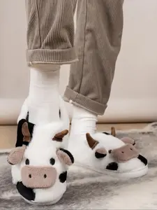 2024 New Style Cow Design Slippers Footwear, Casual Soft Comfortable Home Slippers for Fall & Winter, Fluffy Fur Warm Slippers for Indoor & Outdoor Use for Men