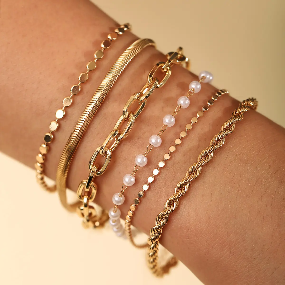 6 Pcs Gold Tone Stackable Layered Bracelet Set for Women, Mixed Paperclip Snake Twisted Disc Pearl Chain Adjustable Wrist Jewelry, Dainty Boho Fashion Bracelets for Daily Wear Party Birthday Anniversary Gift, Boho Chic Outfits, Layered Links