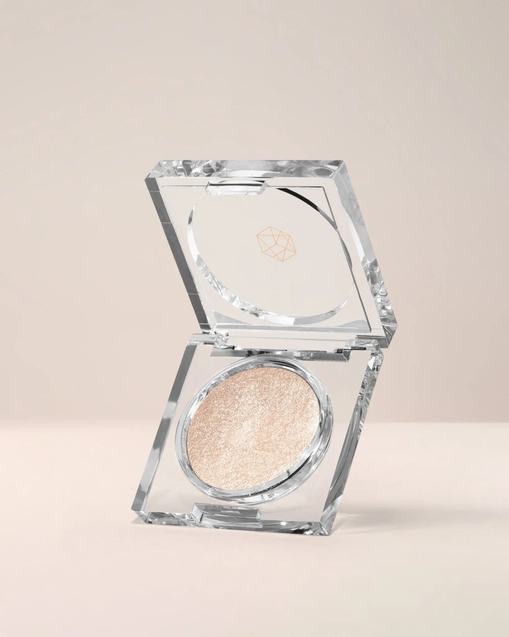Cosmic Pearl Dewy Eyeshadow Cosmic Pearl Dewy Eyeshadow