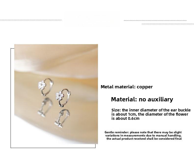 Small daisy flower earrings for women, ins niche design, simple and sweet new earrings