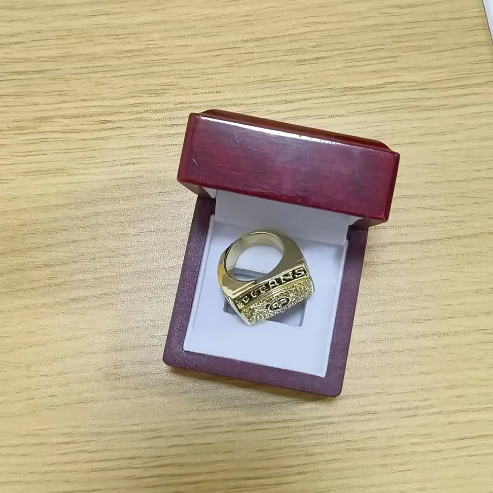YTND 1996 RING AND BOX SET