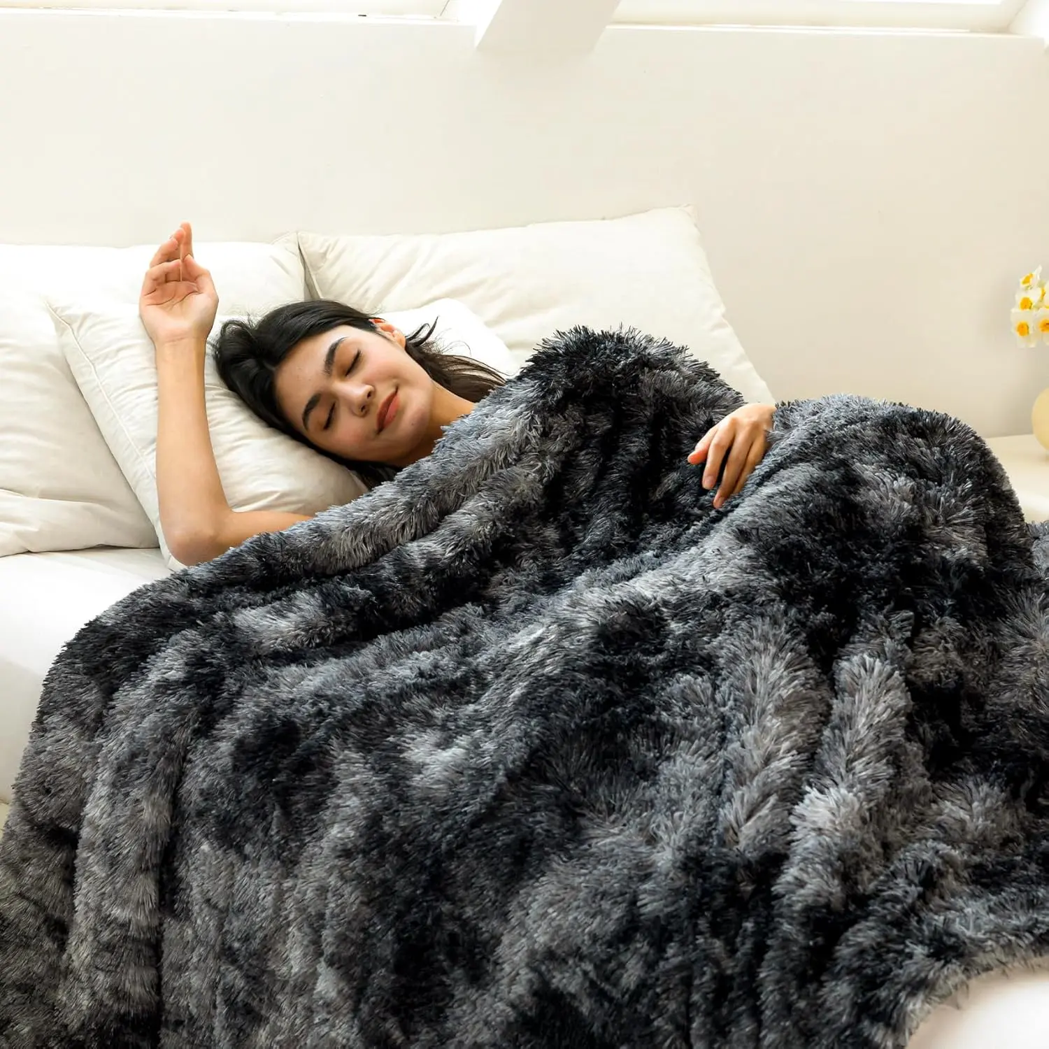 Ultra Soft Faux Throw Blanket, Fluffy Cozy Microfiber Fleece, Warm Thick Plush Blanket for Couch, Bed, Sofa, Ideal  for Women