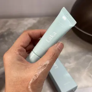Product Review of [Laka] Soothing Prep Lip Mask — Cooling peel-off lip mask for smoother lip prep and a hydrated feel from v**c