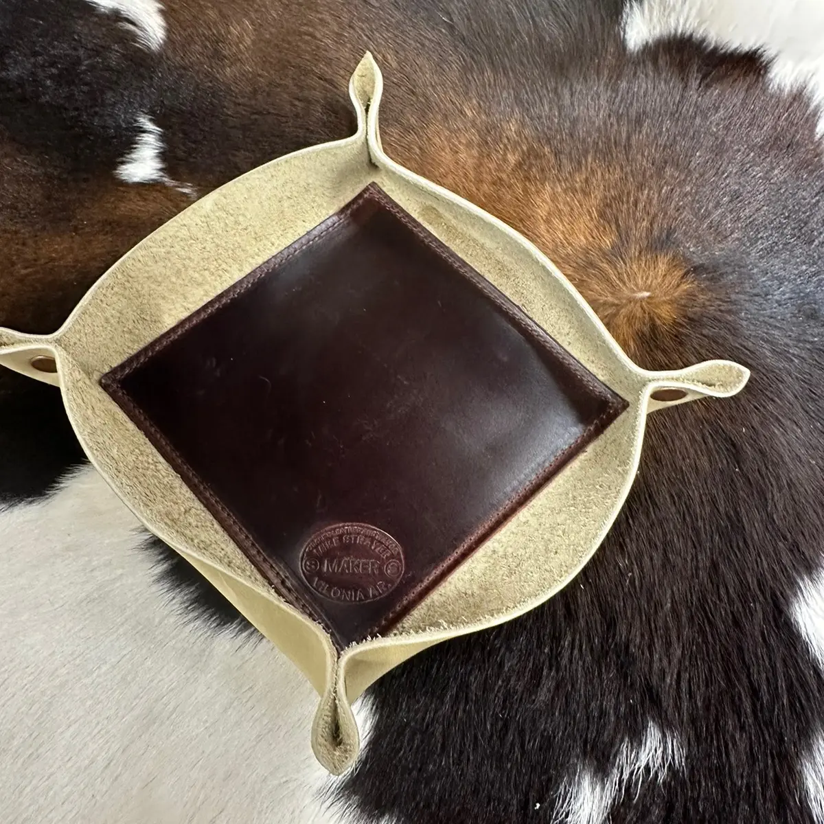 6 inch bottom valet tray