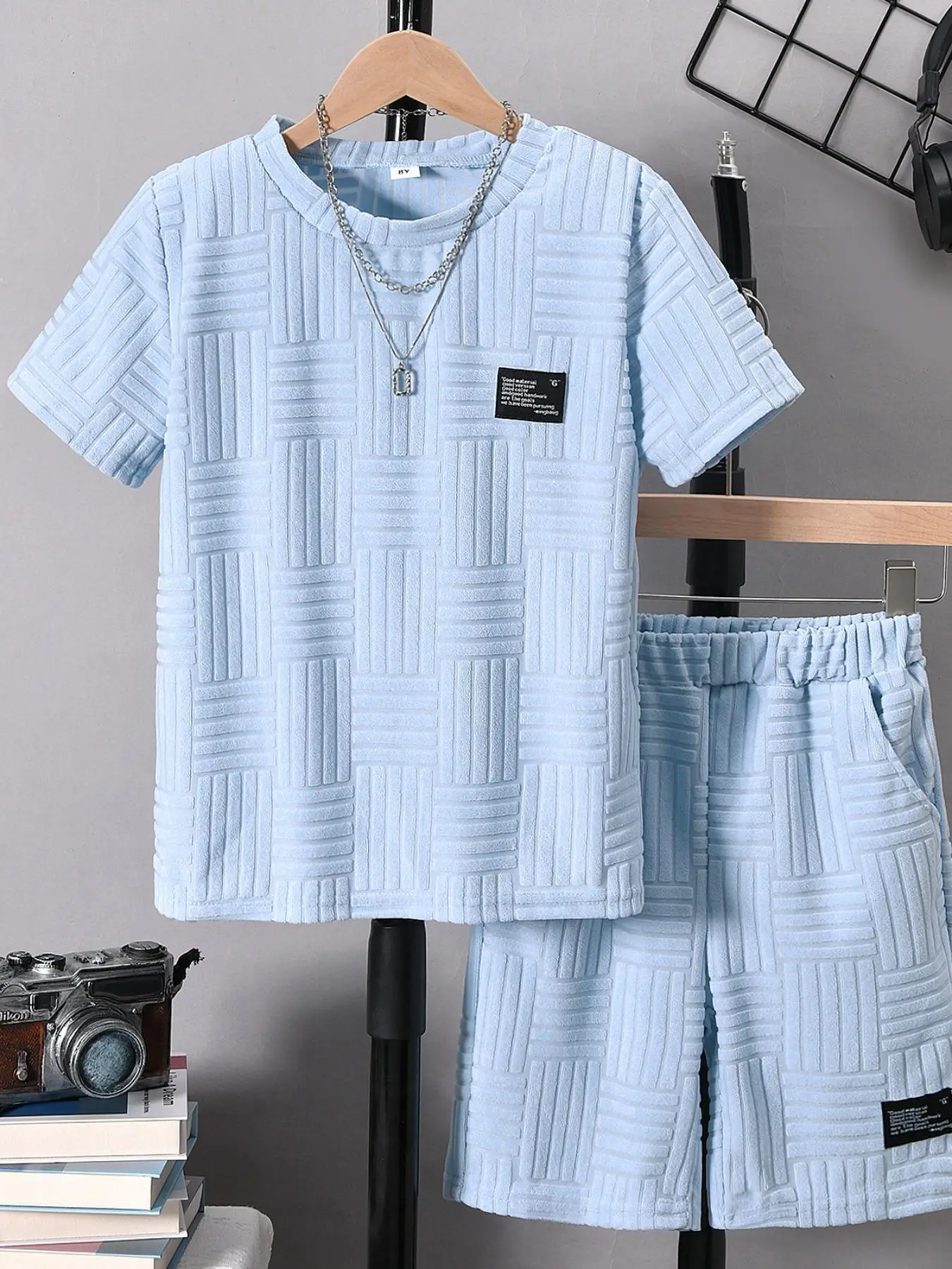 Two-piece Set Boy's Letter Patched Short Sleeve Tee & Shorts, Casual Round Neck T-shirt & Elastic Waist Shorts, Summer Clothes for Kids Toddler