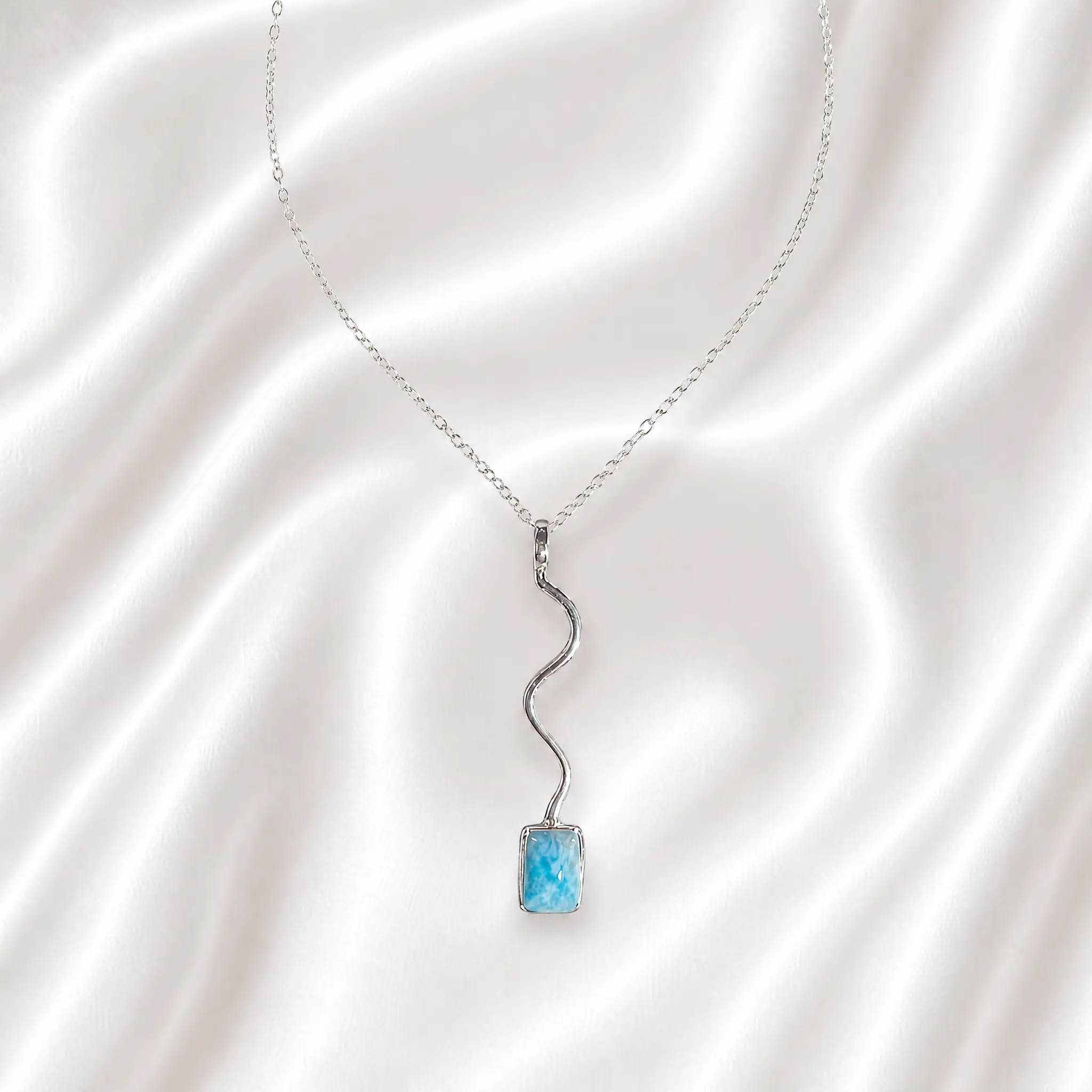Colgante Ondulado de Larimar