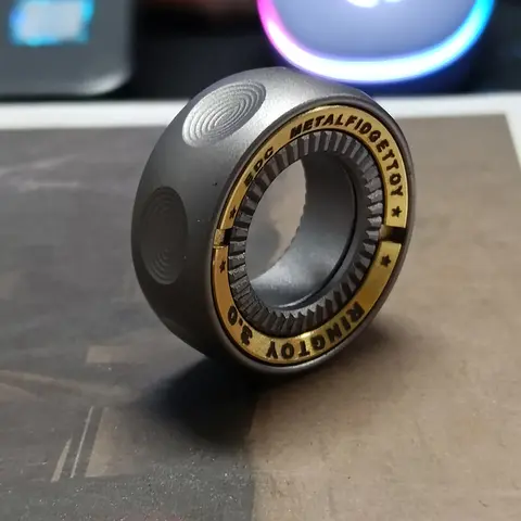 Magnetic Stress Relief Ring, Anti-Anxiety Fidget Spinner Ring, Unisex Cool Toy, Fidgeting Tool, Stress Relief Tools, Stress Reliever, Convenient Option for Nervously Fidgeting Hands, Thoughtful Gift Choice, Perfect Birthday Gift for Adults