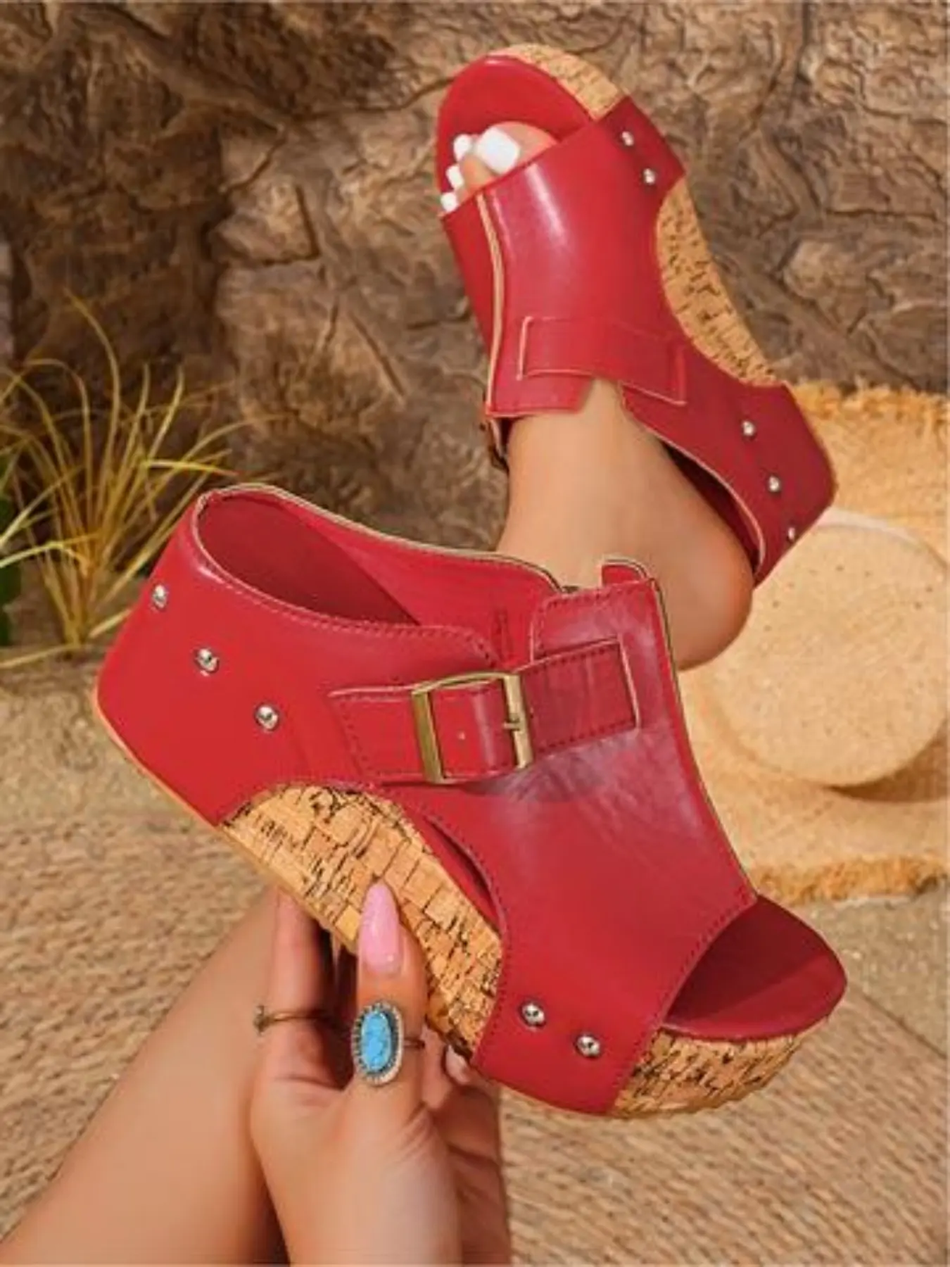2026 New Large Size Women Gladiator Wedge Sandals, Buckle Heeled Sandals, Cork Sole + Metal Buckle, Vintage and Fashionable, Perfect for Summer, Highly Versatile Footwear