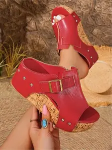 2026 New Large Size Wedge Sandals, Cork Sole + Metal Buckle, Vintage and Fashionable, Perfect for Summer, Highly Versatile