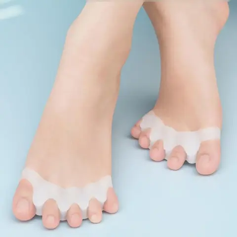 Silicone Toe Separator, Toe Straightener, Toe Spacer, Foot Care Tool for Women & Men, Washable Reusable Toe Separator, Foot Care Product