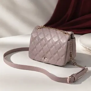 Quilted Crossbody Bag for Women, Fashionable Chain Shoulder Purse with Adjustable Strap and Magnetic Closure, Gifts for Women