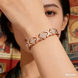 Pure Copper Bracelets for Women Ultra Strength Magnetic Bracelet with 3800 Gauss Magnets Sparkling Cubic Zirconia Adjustable Charm Bracelet Bangle Fashion Rose Gold Finish Four Leaf Clover Motifs