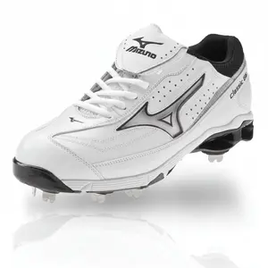 9 Spike Classic Low