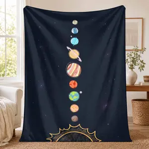 Solar System Flannel Blanket， Outer Space Galaxy Planets Print， Super Soft Lightweight Cozy Plush Warm Bedspread， Perfect for Sofa Couch Living Room Bedroom Camping Travel Gift